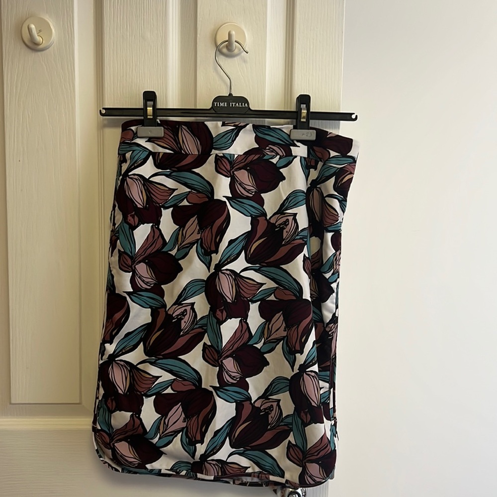 Ann Taylor Loft Floral Pencil Skirt